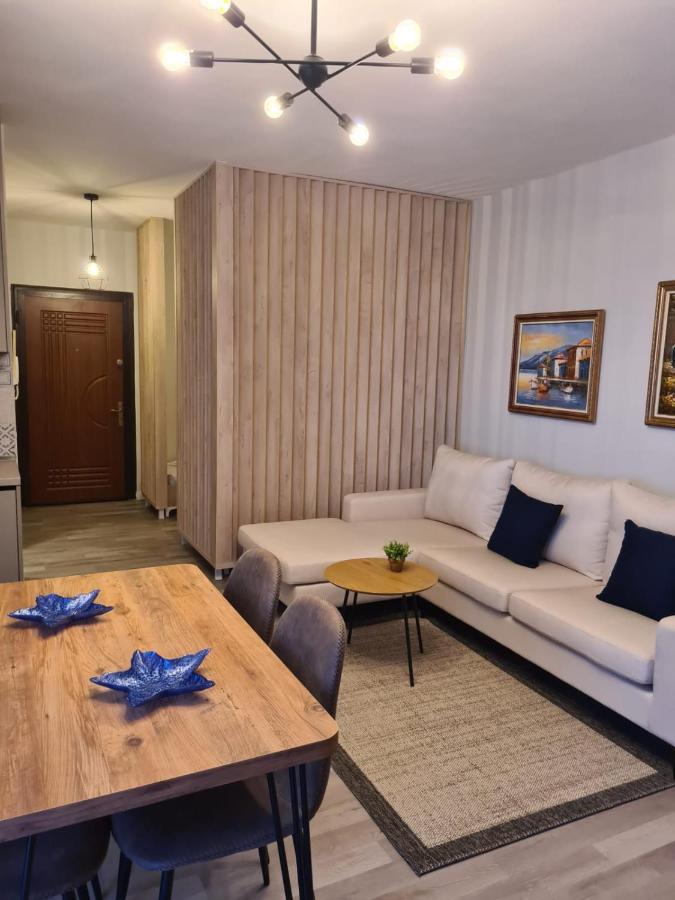 Old Beach Apartment Vlora Exterior photo