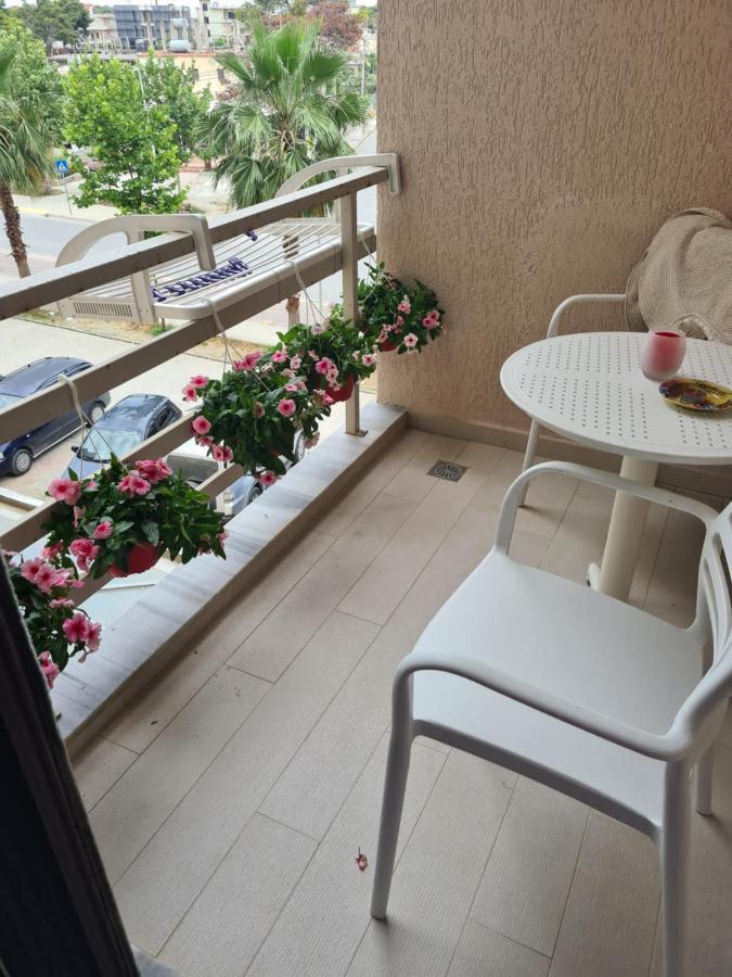 Old Beach Apartment Vlora Exterior photo