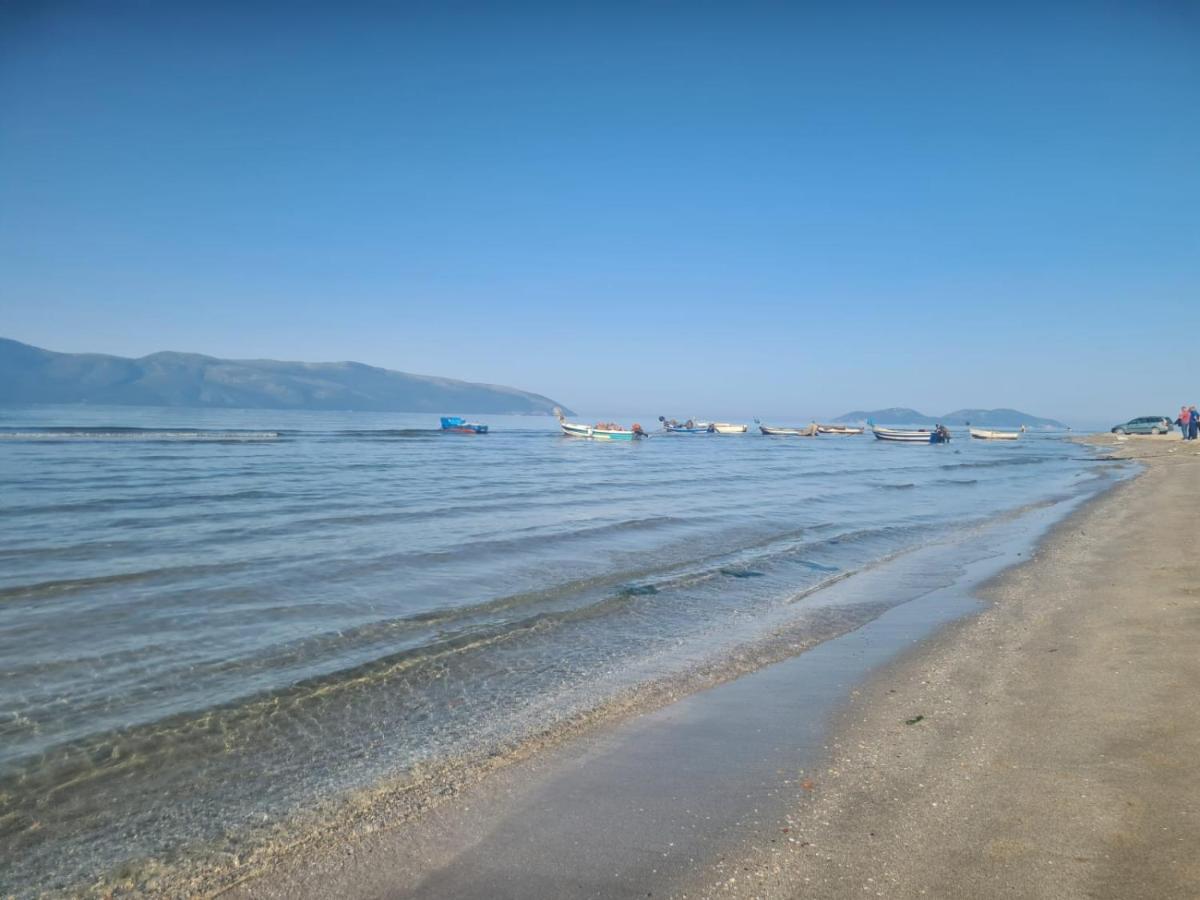 Old Beach Apartment Vlora Exterior photo